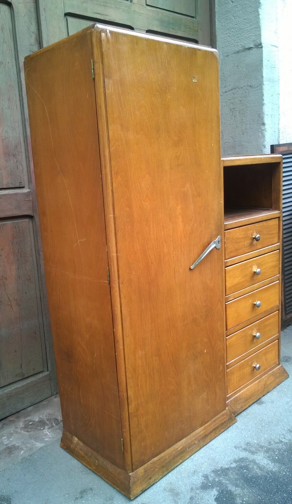 Wardrobe asymmetrical year 30