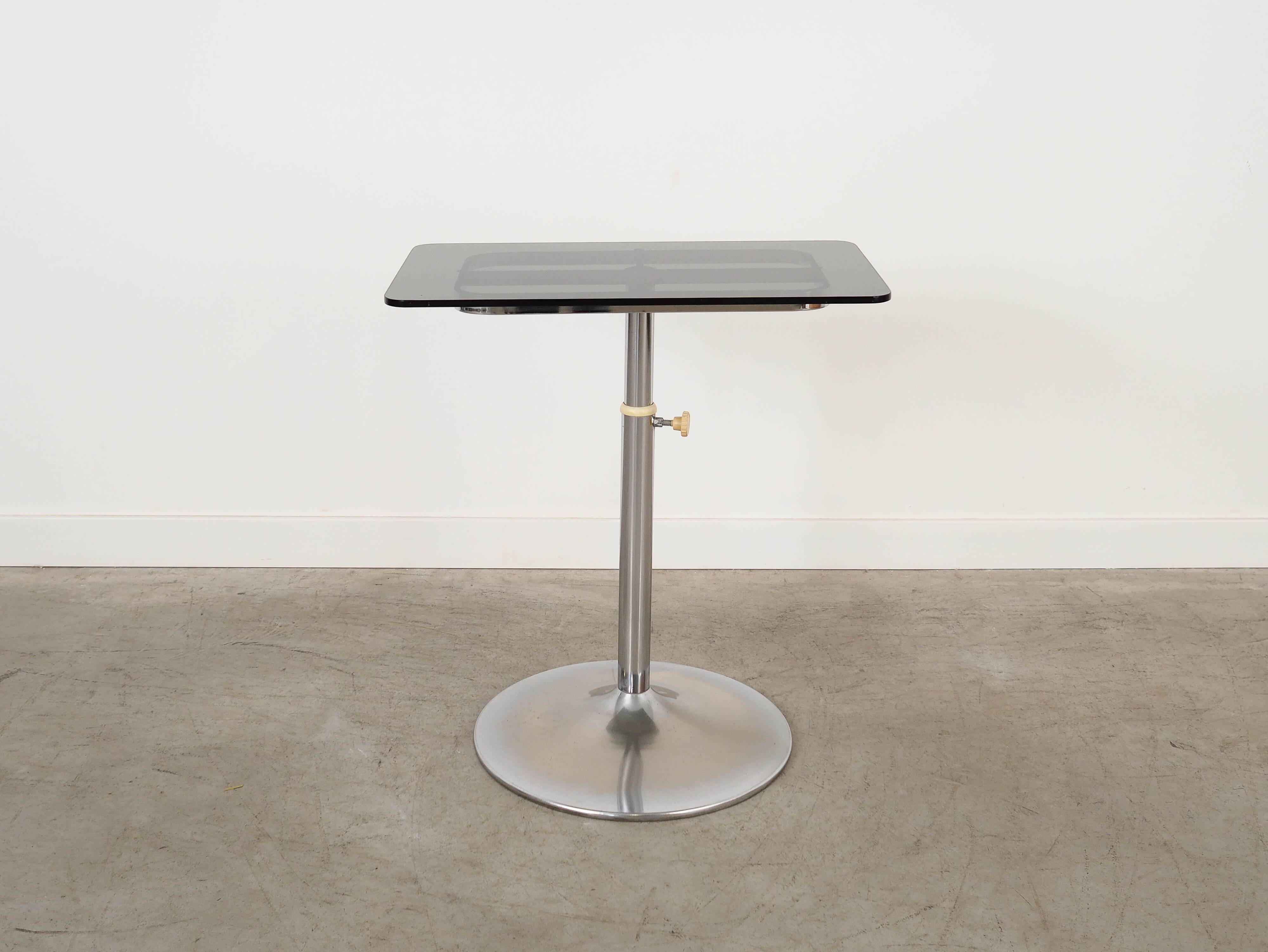 Glass coffee table, Italian design, 1970s, manufactured by Allegri