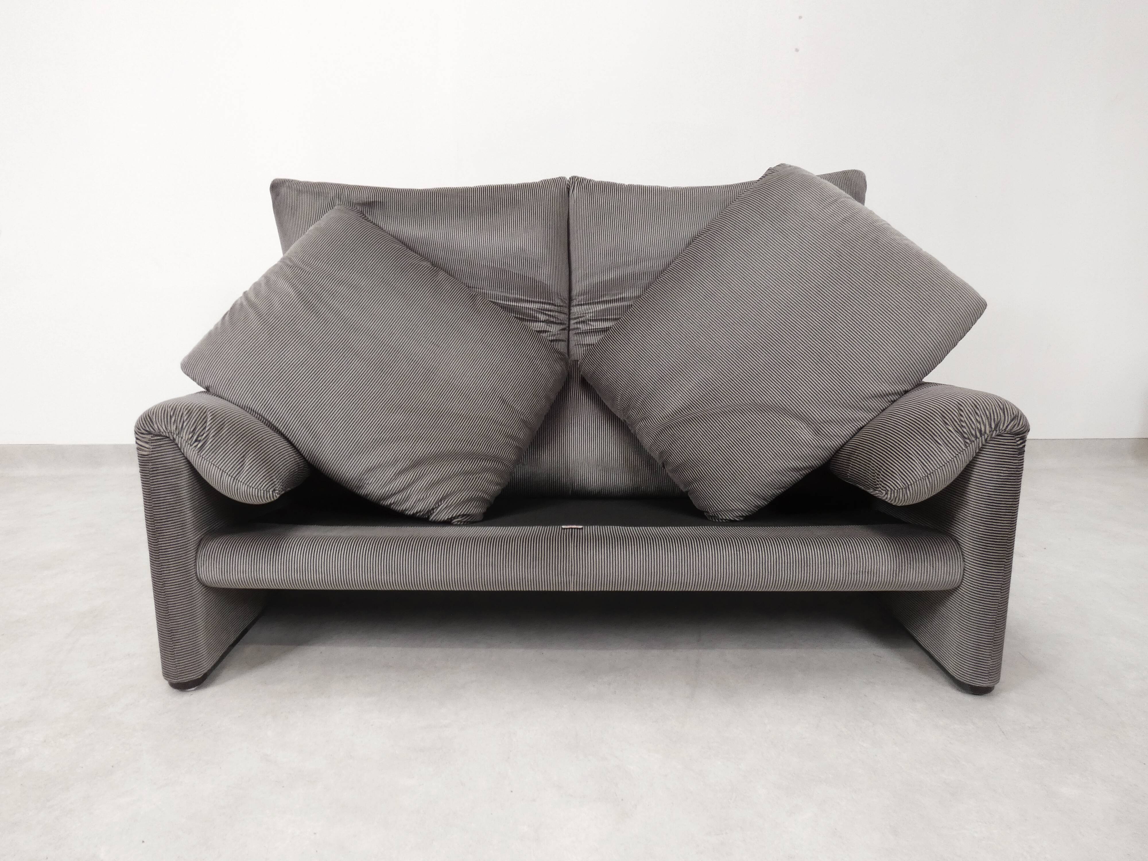 Cassina Maralunga 2 seater - bicolore gray