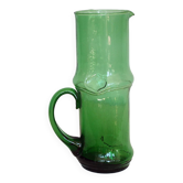 Pichet en verre vert