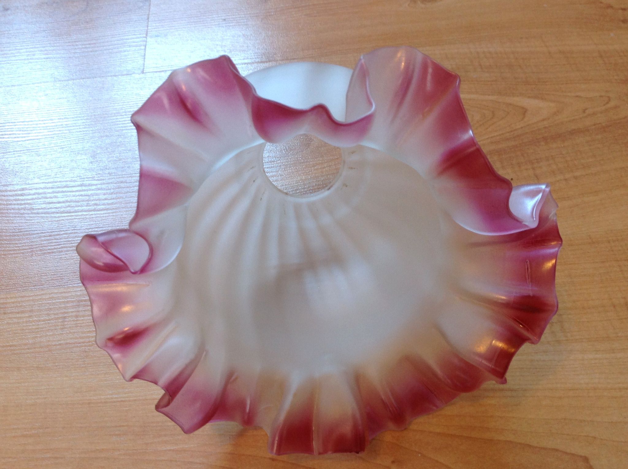 Baladeuse cloche en verre opaque vintage années 60-70