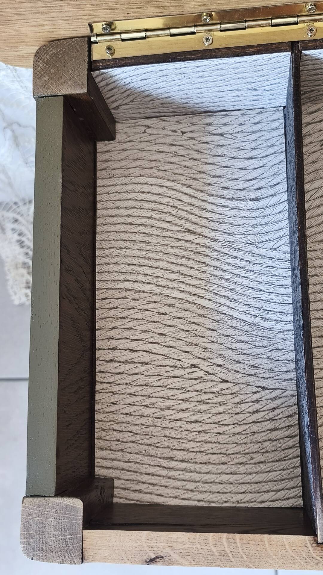Small chest of drawers/nightstand