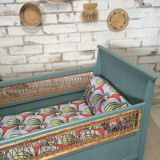 Baby bed feet compass and woven wicker