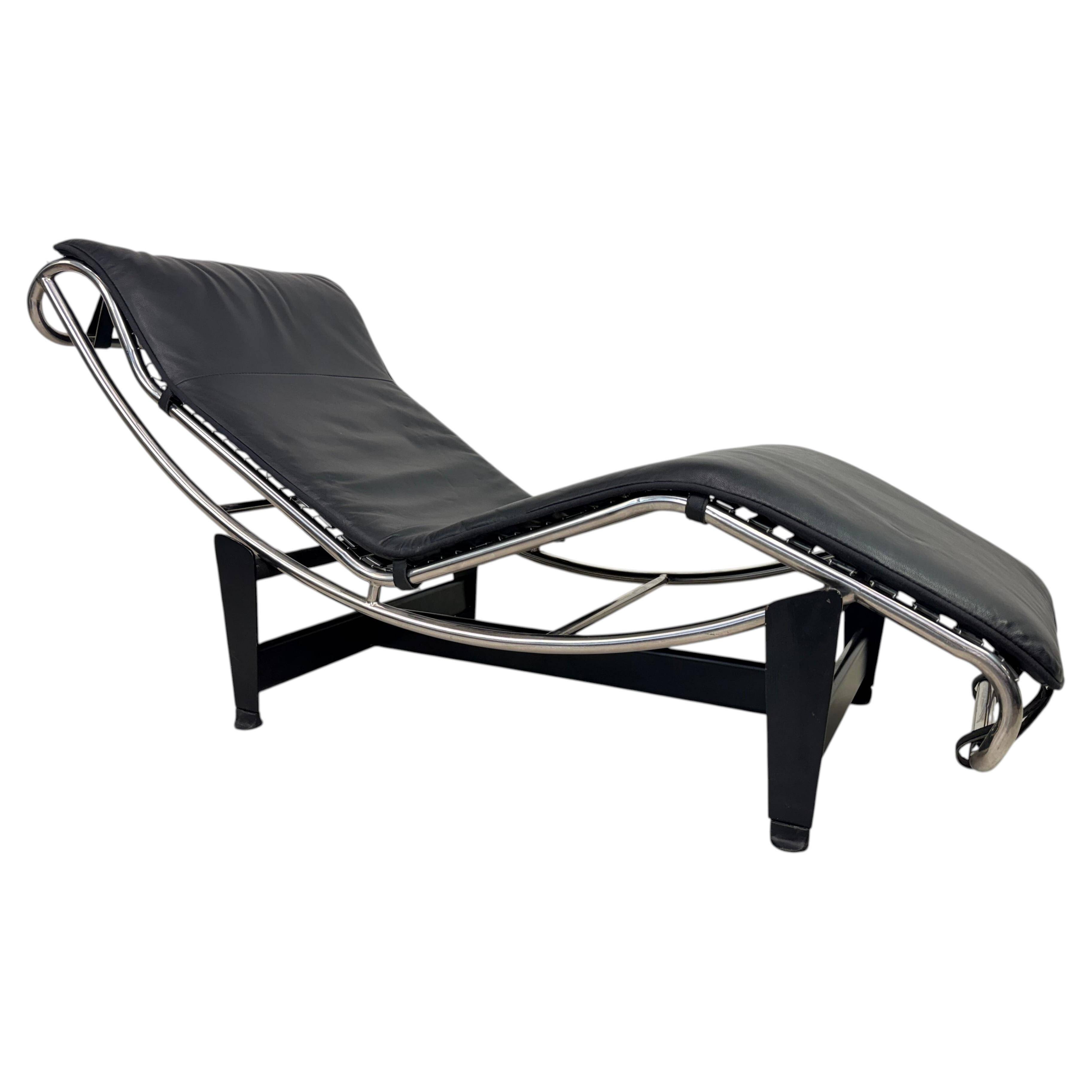 Vintage LC4 Chaise Longue by Le Corbusier in black leather