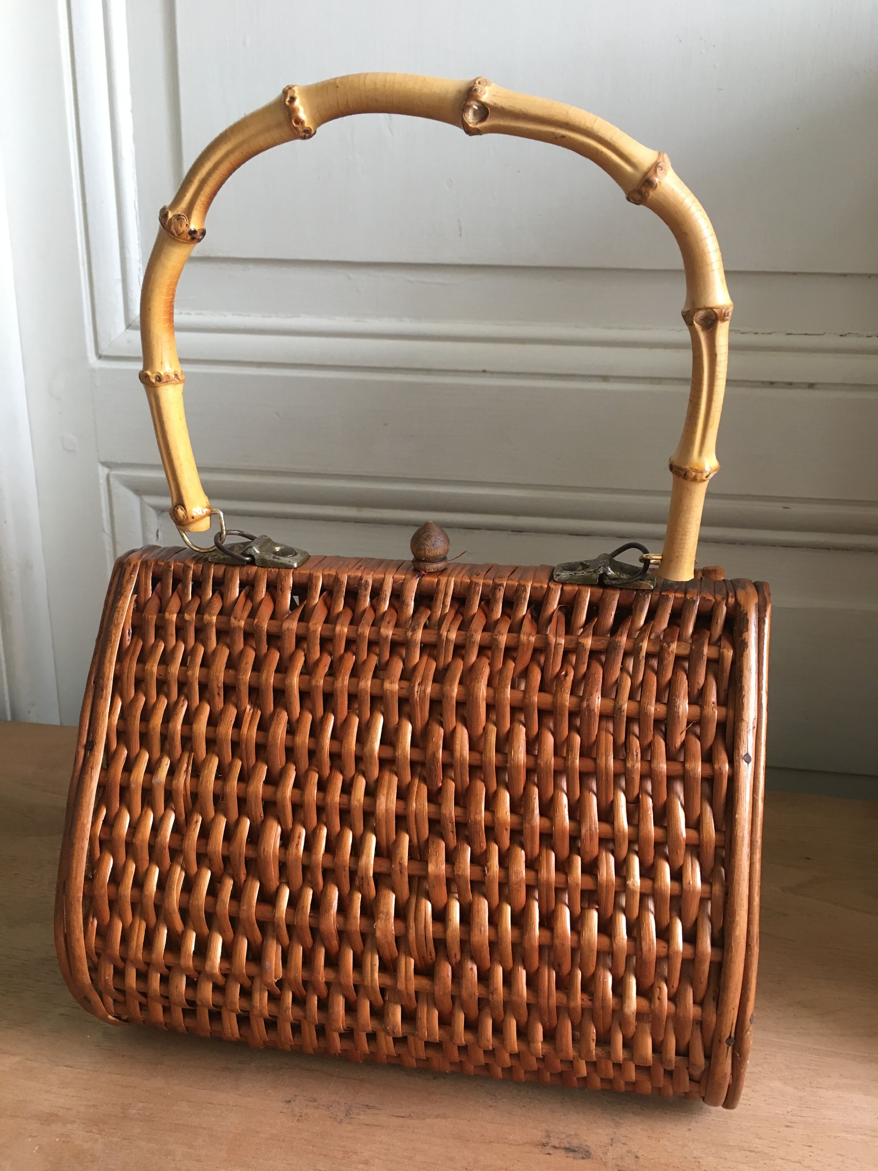 60'S braided wicker basket / hand bag