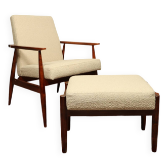 Scandinavian style set lounge chair and ottoman footrest in boucle fabric natural dark wood Mid Cent
