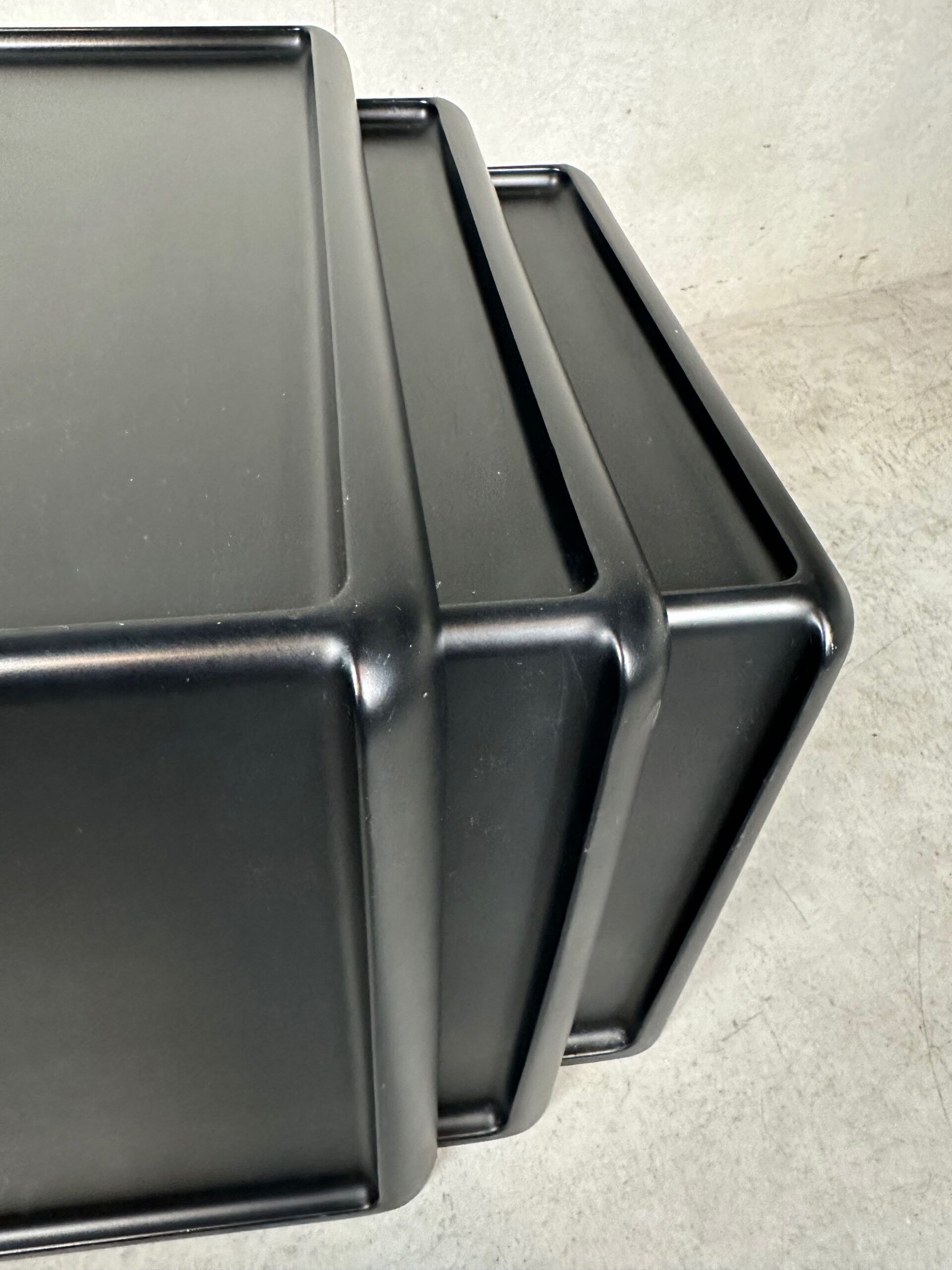 Vintage nesting tables – Peter Ghyczy