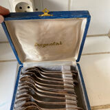Coffret  de fourchettes  à dessert  en métal argenté