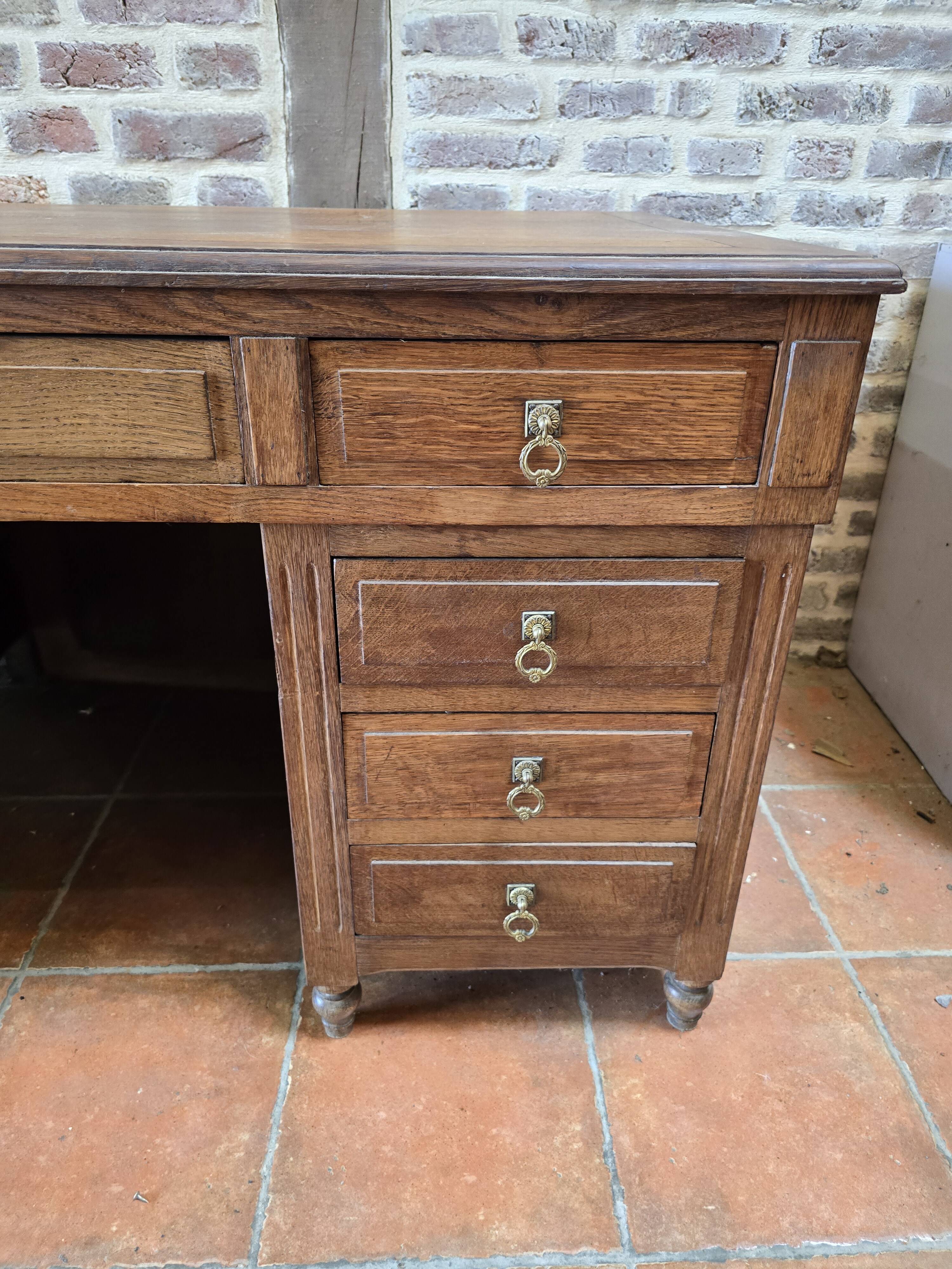 Oak minister's desk