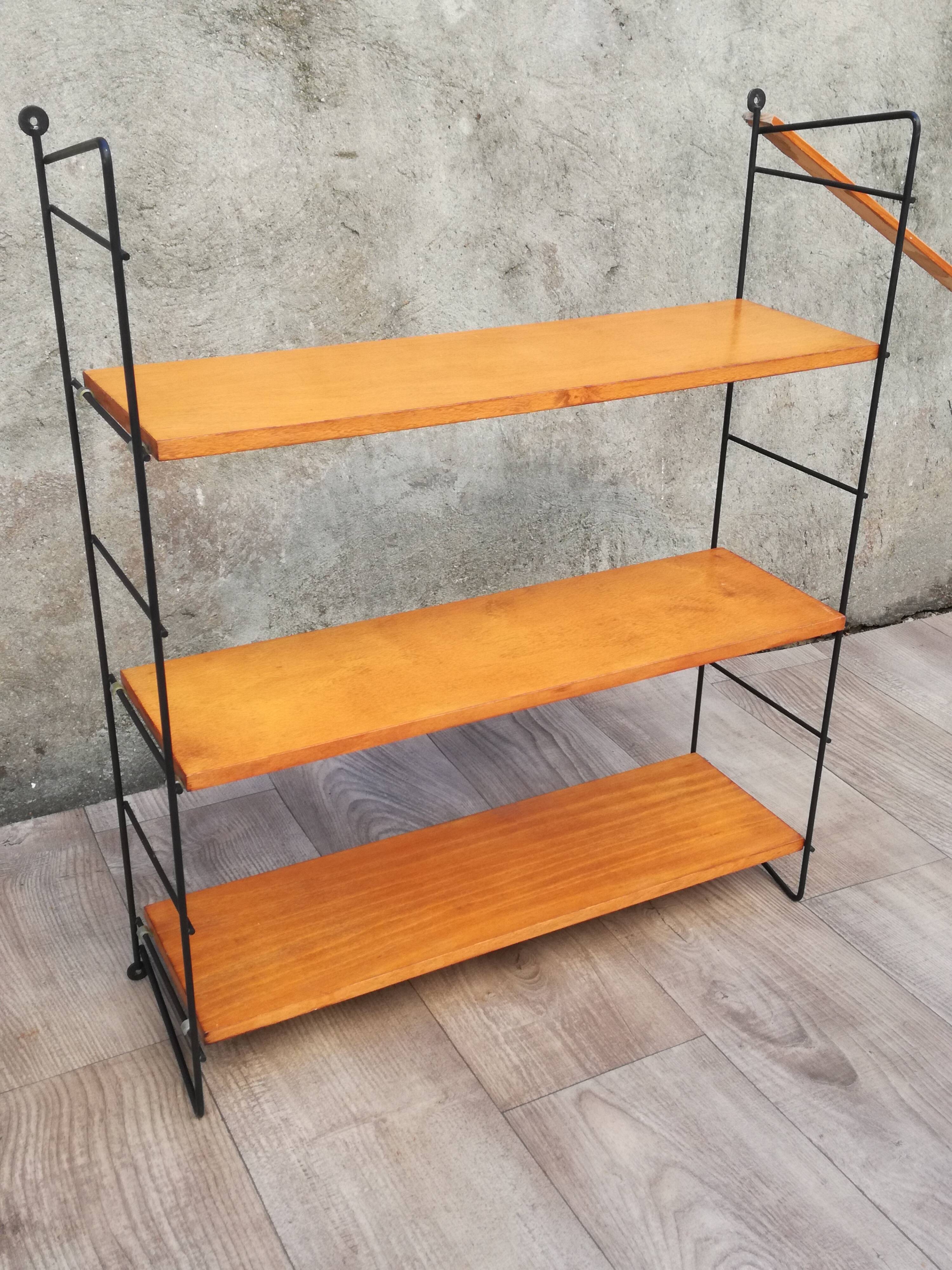 String modular wall shelf