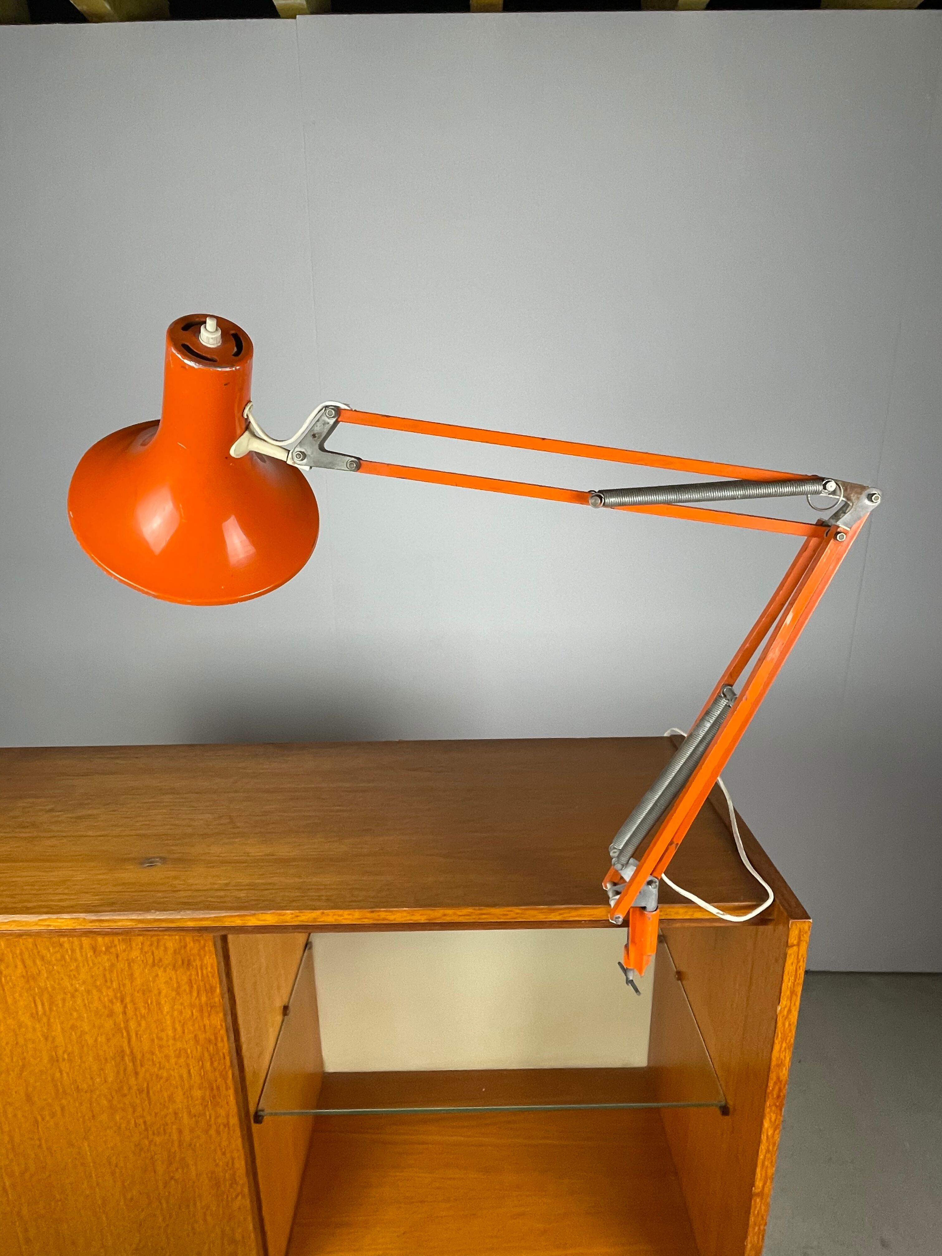 Articulated desk lamp 1970 orange