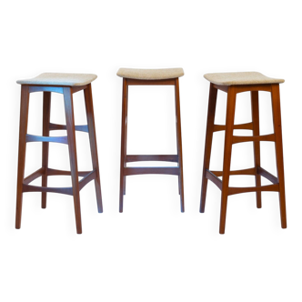 Tabouret de bar en teck Dyrlund d'Eric Buch (Buck), lot de 3, Danemark, années 1960