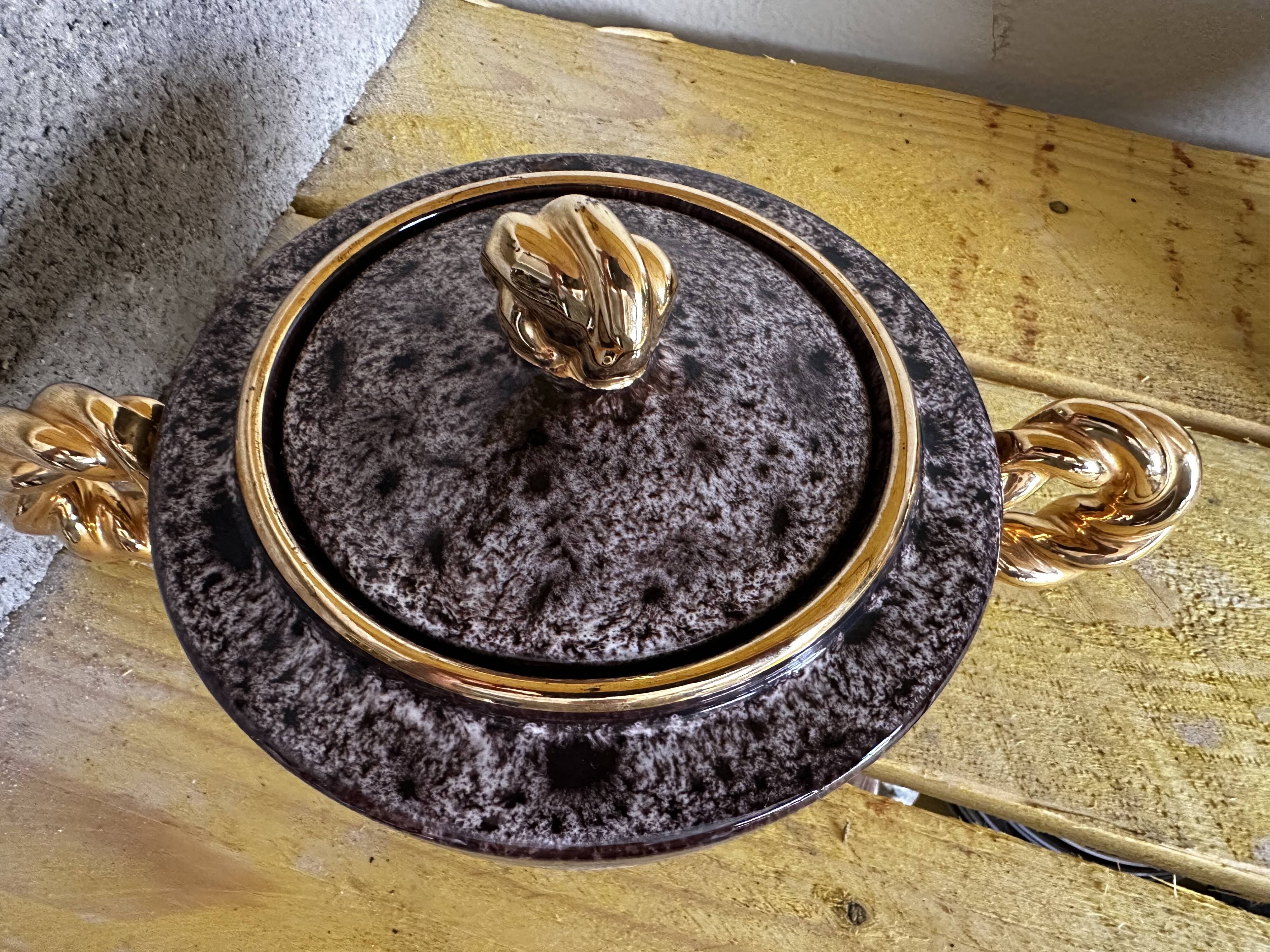 Vallauris ceramic sugar bowl, burgundy and gilded, by Marius Giuge