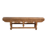 Table basse de grand format en cèdre à ceinture sculptée – Chine, vers 1920