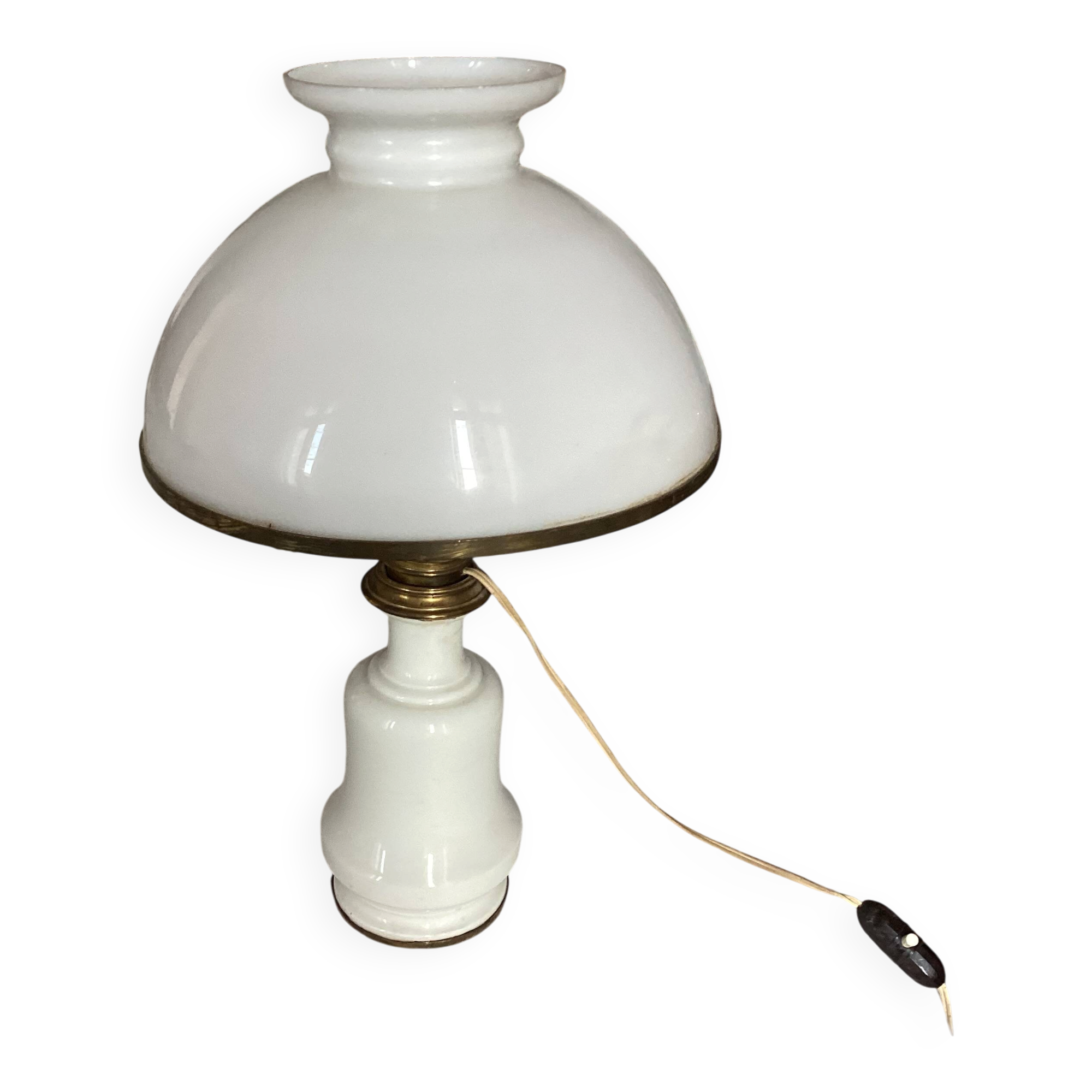 White opaline oil lamp mounted