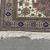 Handmade Iranian wool rug - 1.90m x 1.25m