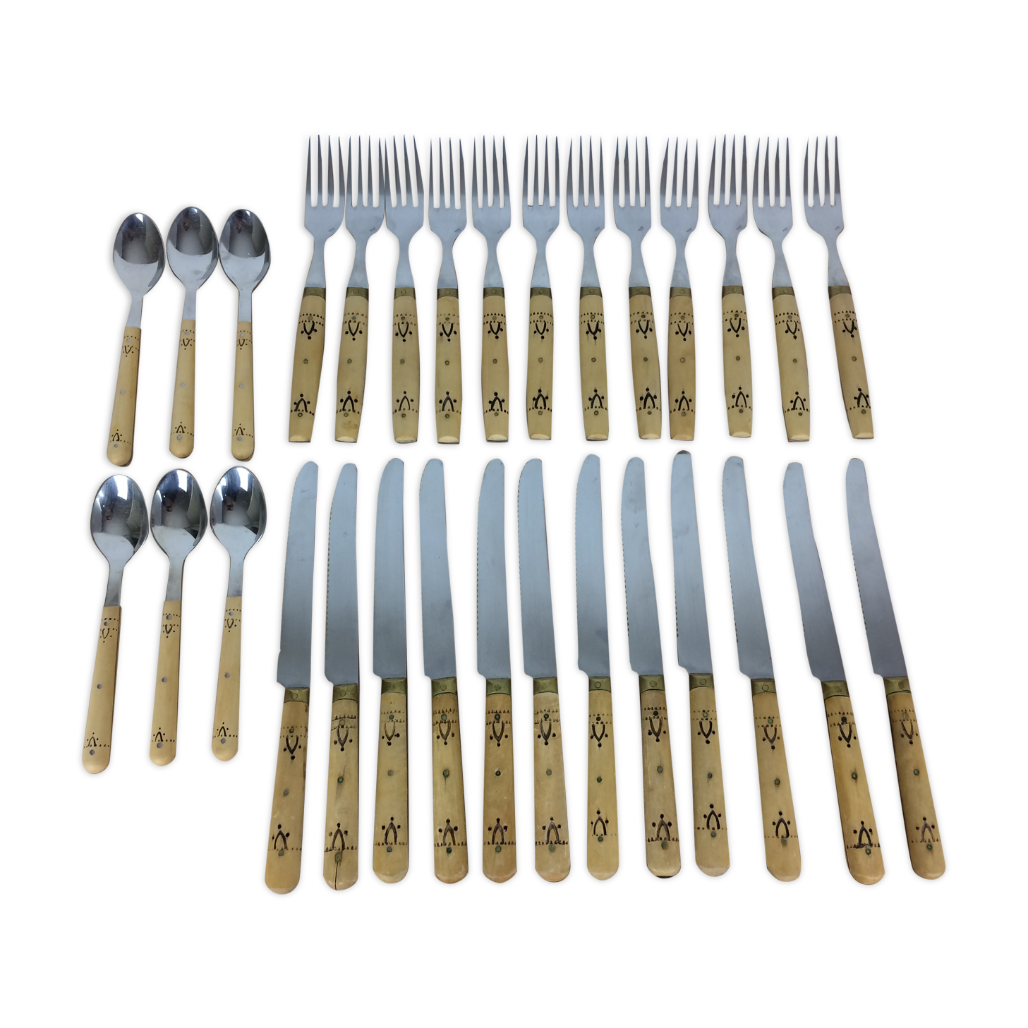 Nontron cutlery 12 knives 12 forks 6 wooden and stainless steel spoons