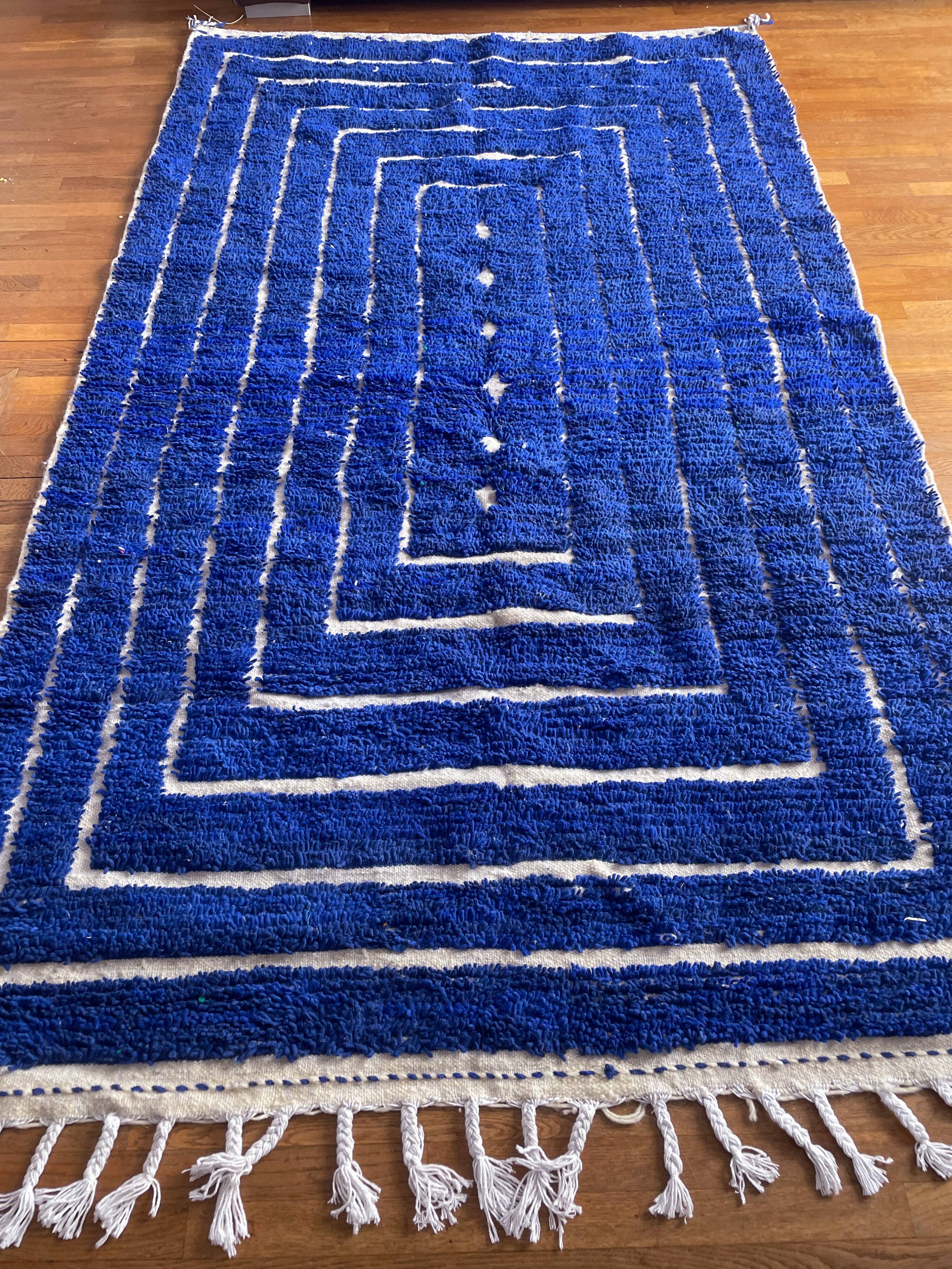 Klein blue Berber Moroccan carpet with reliefs