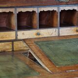 Antique English wooden bookshelf/secretaire from the 19th century
