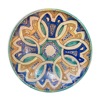 Moroccan oriental dish of iznik inspiration