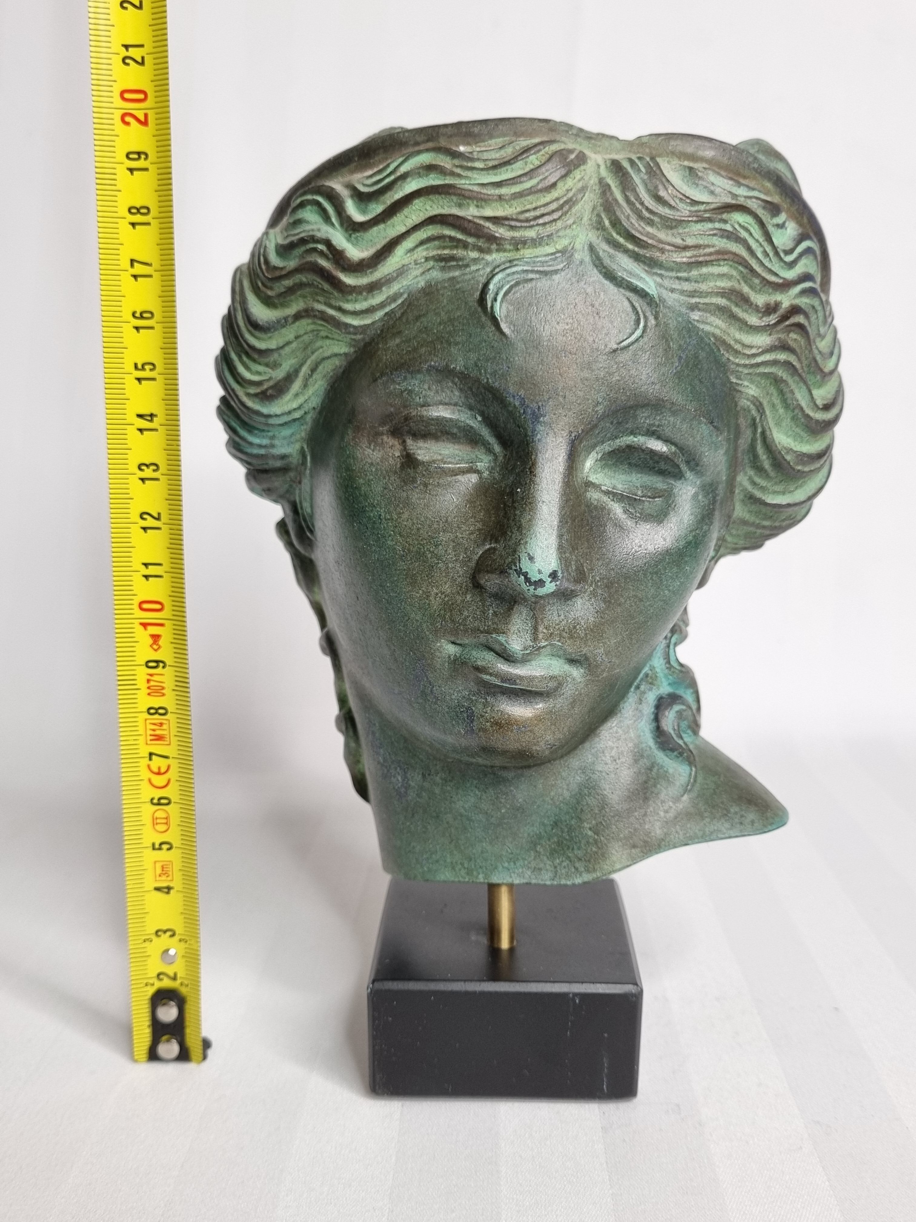 Bust of Aphrodite in plaster or bronze patinated resin