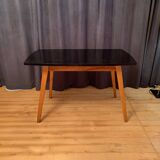 Type 1326 table designed by Stanisław Lejkowskie and Wacław Leśniewski, Poland, 1962