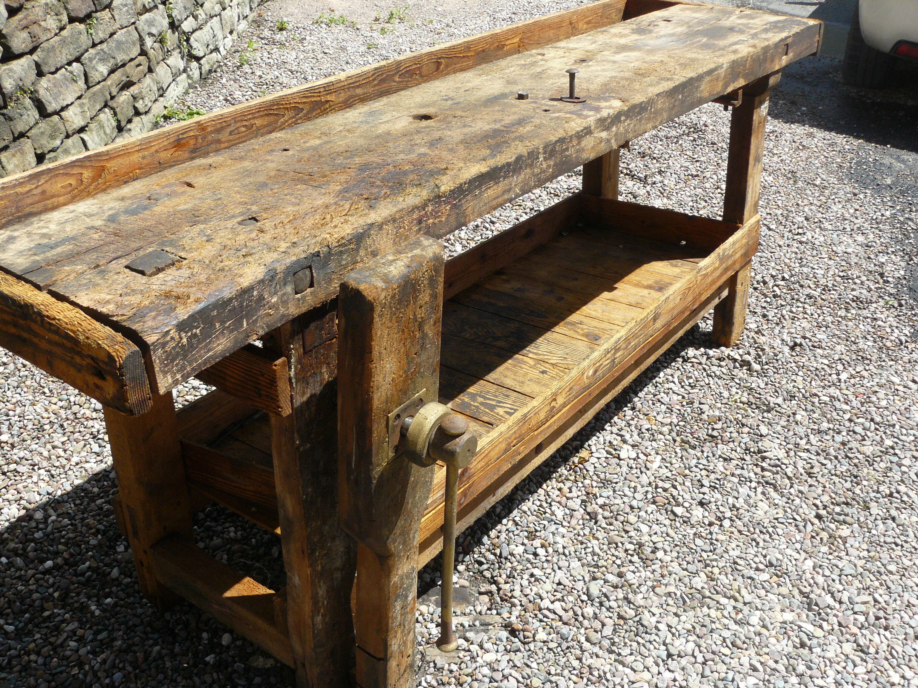 Workbench former carpenter