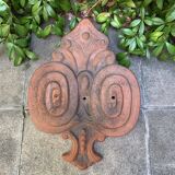 Large ridge pediment