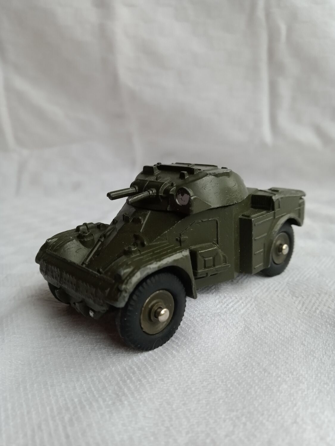 Tank aml panhard dinky toys