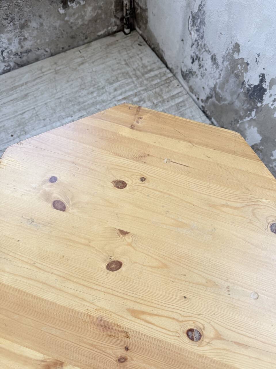 Hexagonal console table guéridon Regain pine 1970