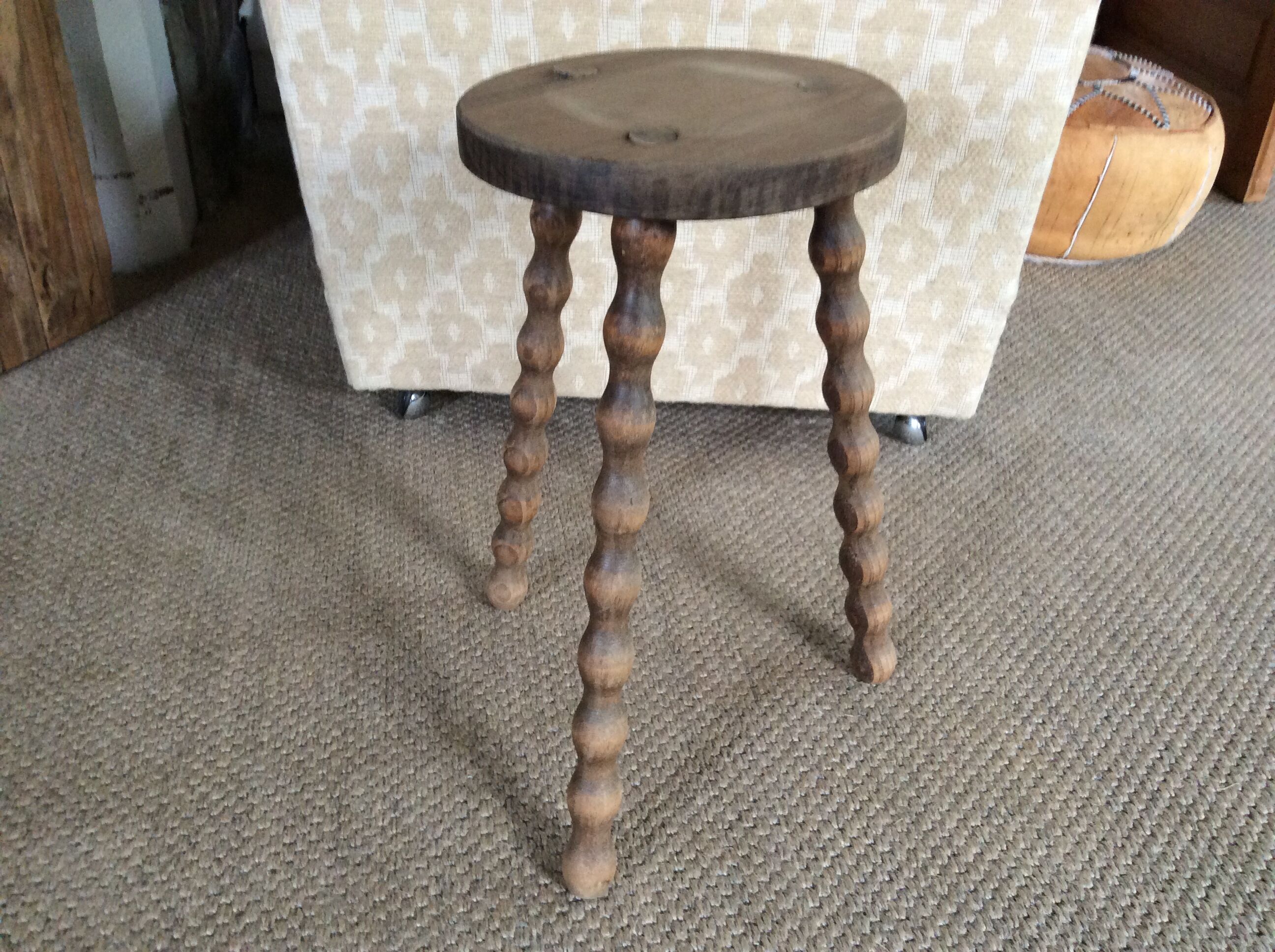 Tripod stool