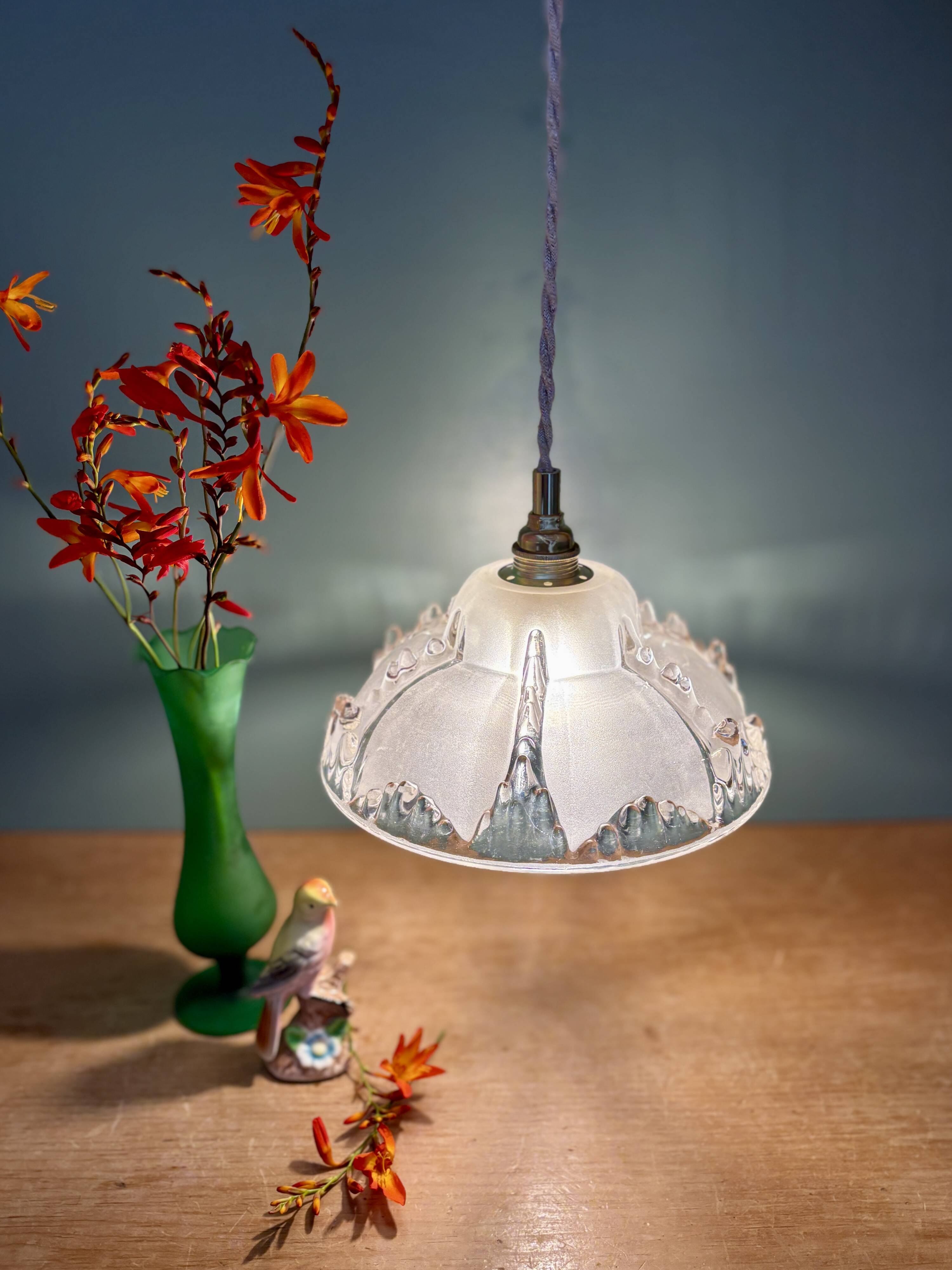 Vintage frosted glass pendant light (DF1)