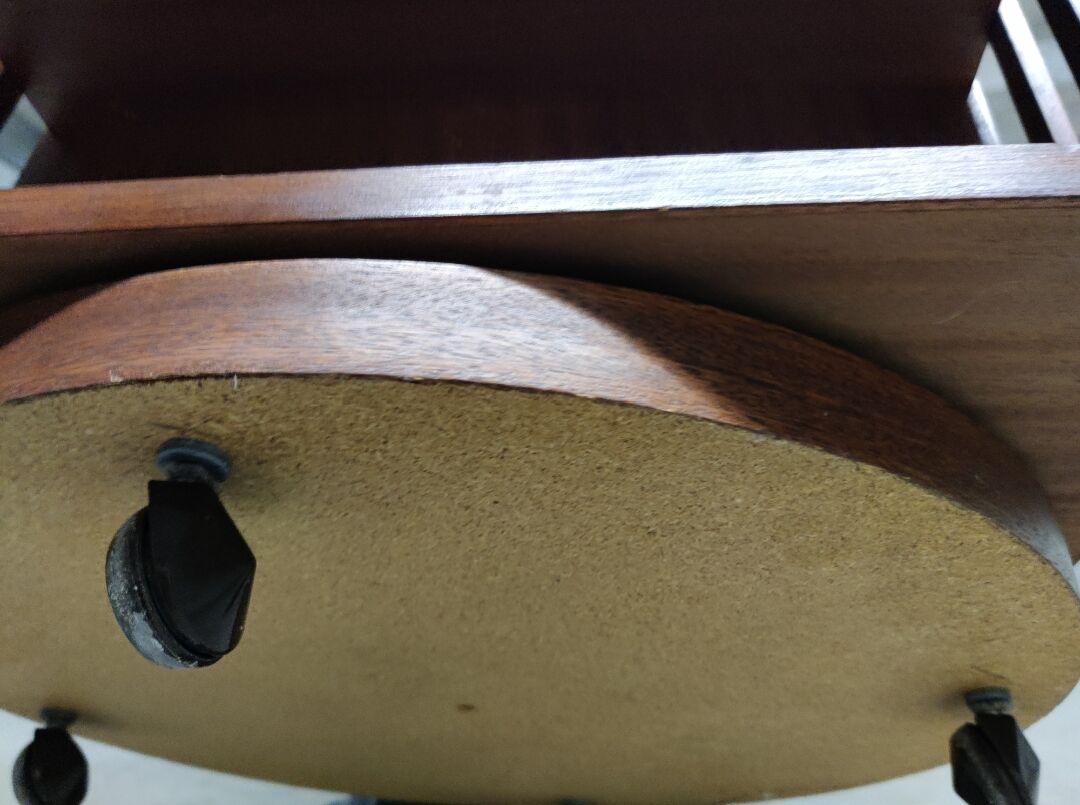 Rotating vintage library