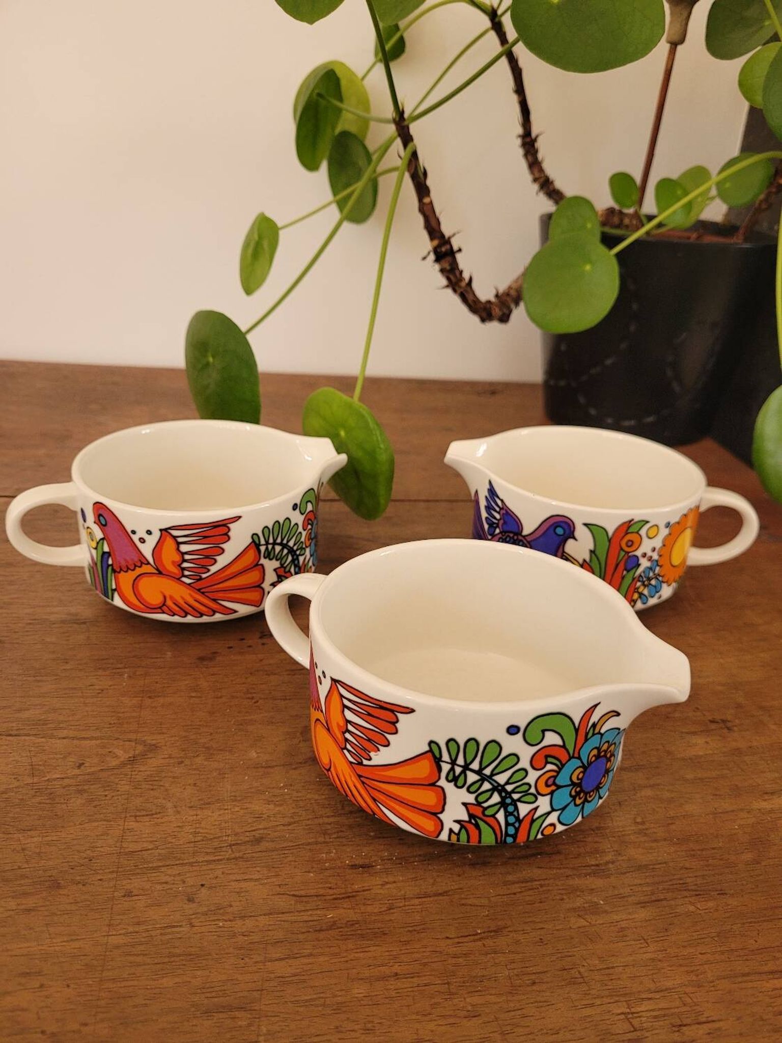 Set of 3 Villeroy and Boch Acapulco milk jugs / creamers