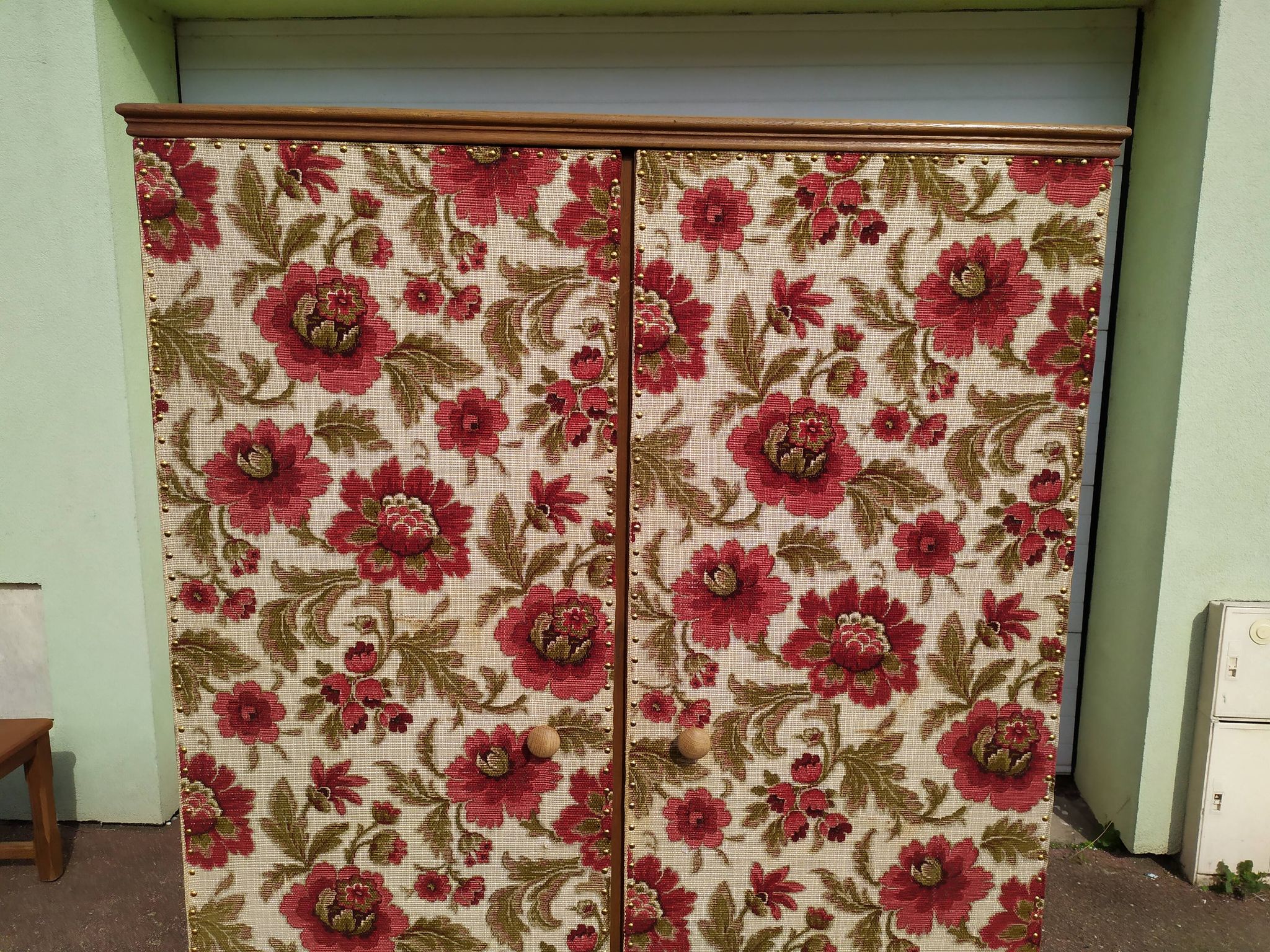 Armoire - penderie - Ancienne - Bois - Tissu Floral - Artisanal