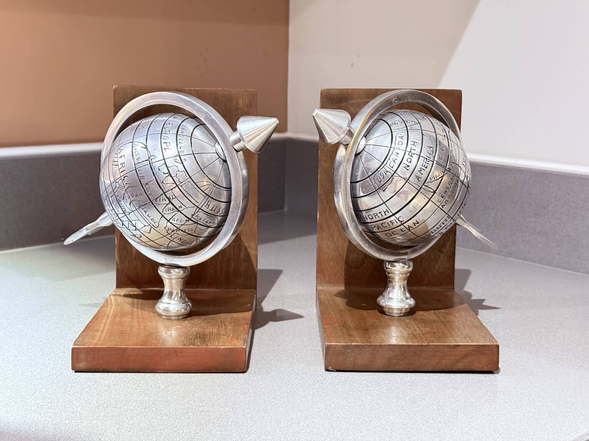 Pair of 20th Century Atlas Globe Bookends Metal & Wood Decorative Book Holders