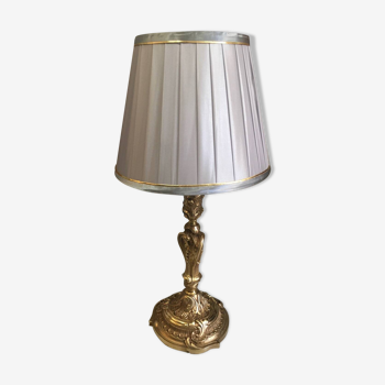 Lampe en bronze doré de style louis xv