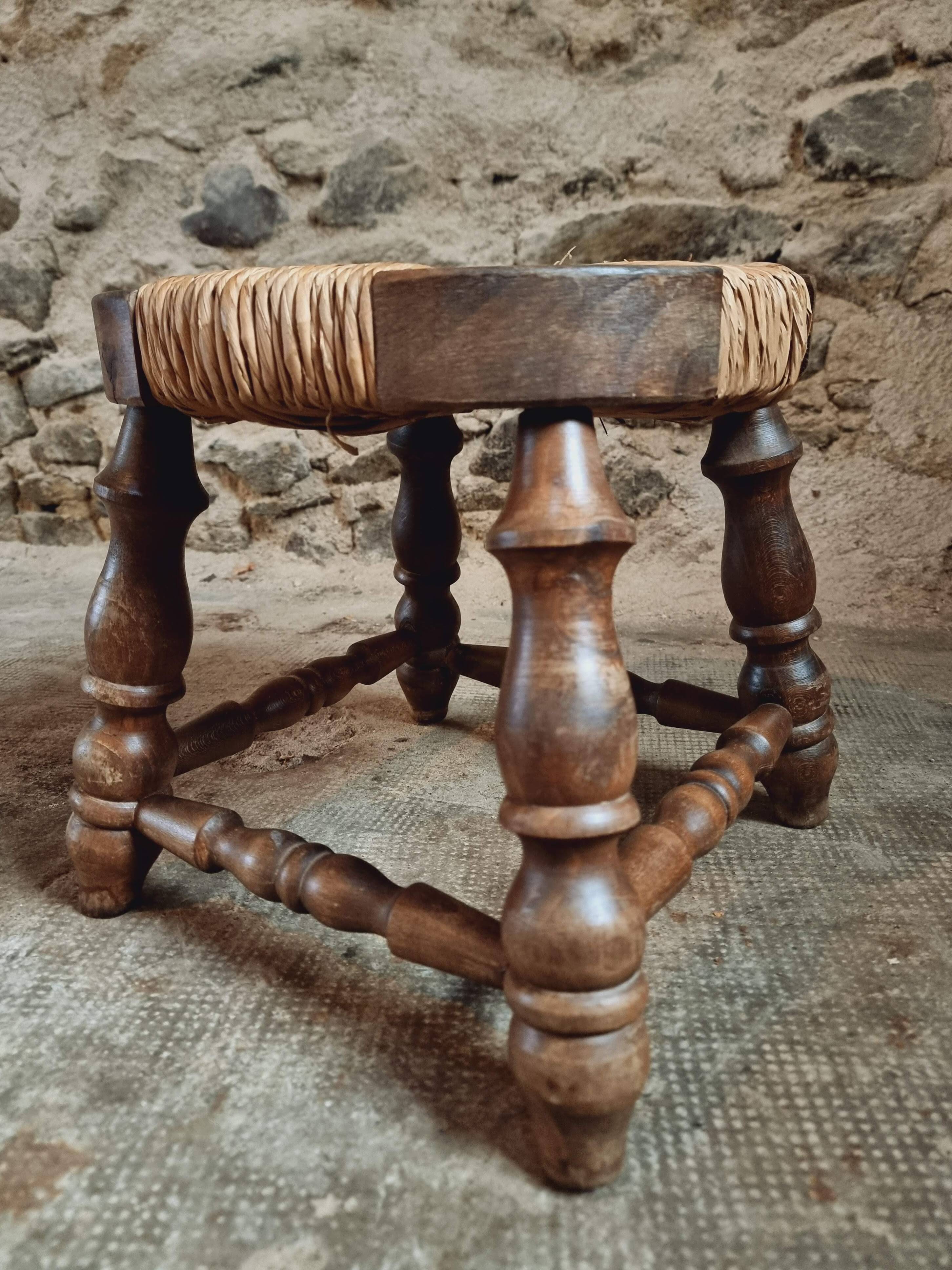 Vintage beechwood stool with straw seat – France, 1950s