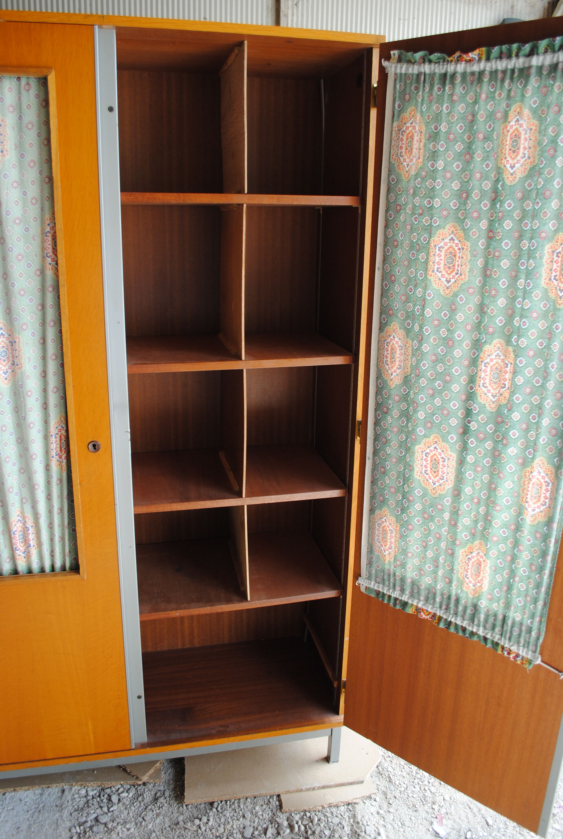 School vintage wardrobe