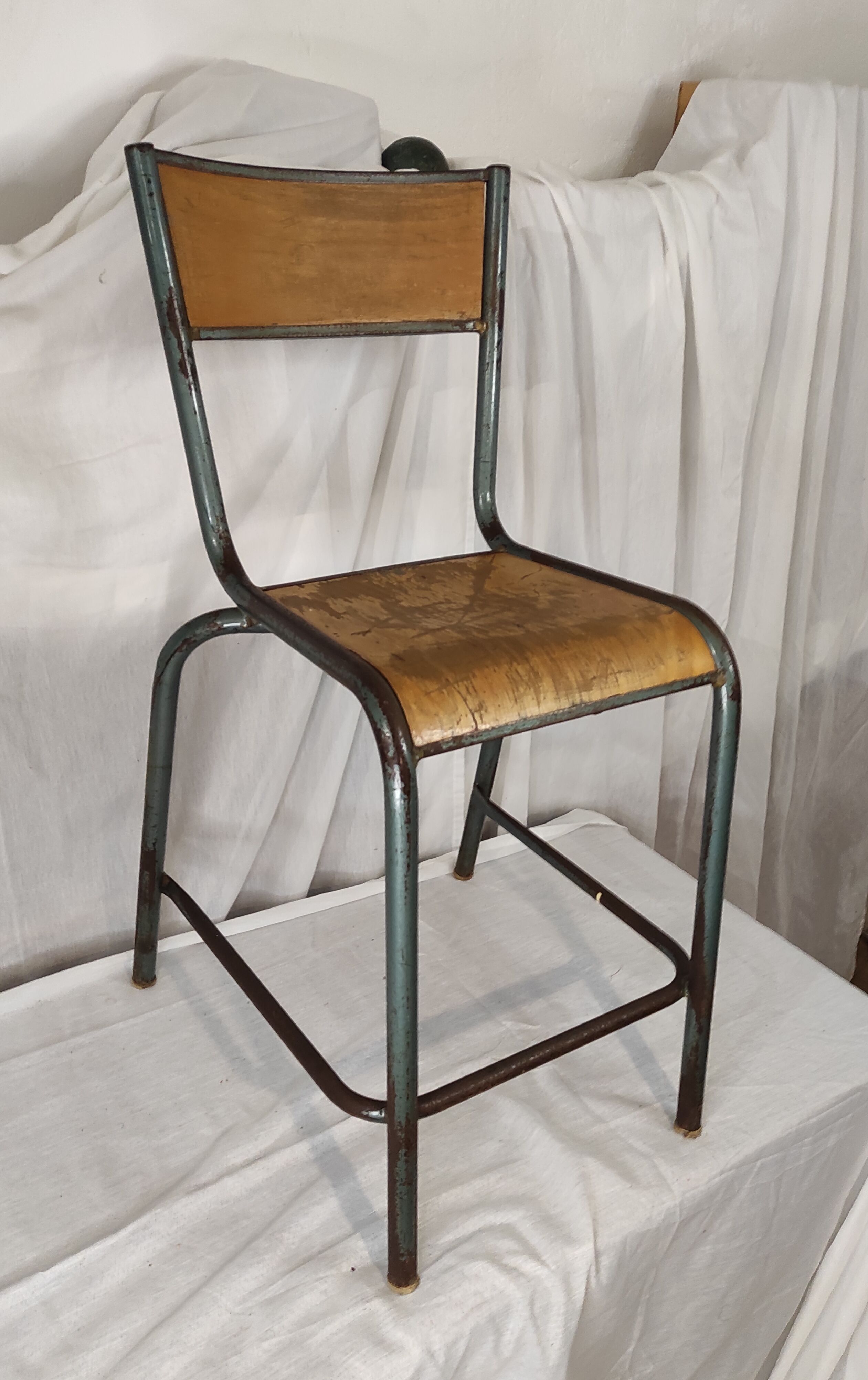 School chair / laboratory stool 1960