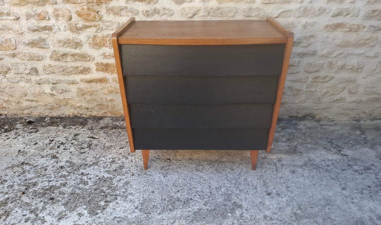 Vintage chest of drawers