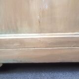 Patinated wooden jam maker