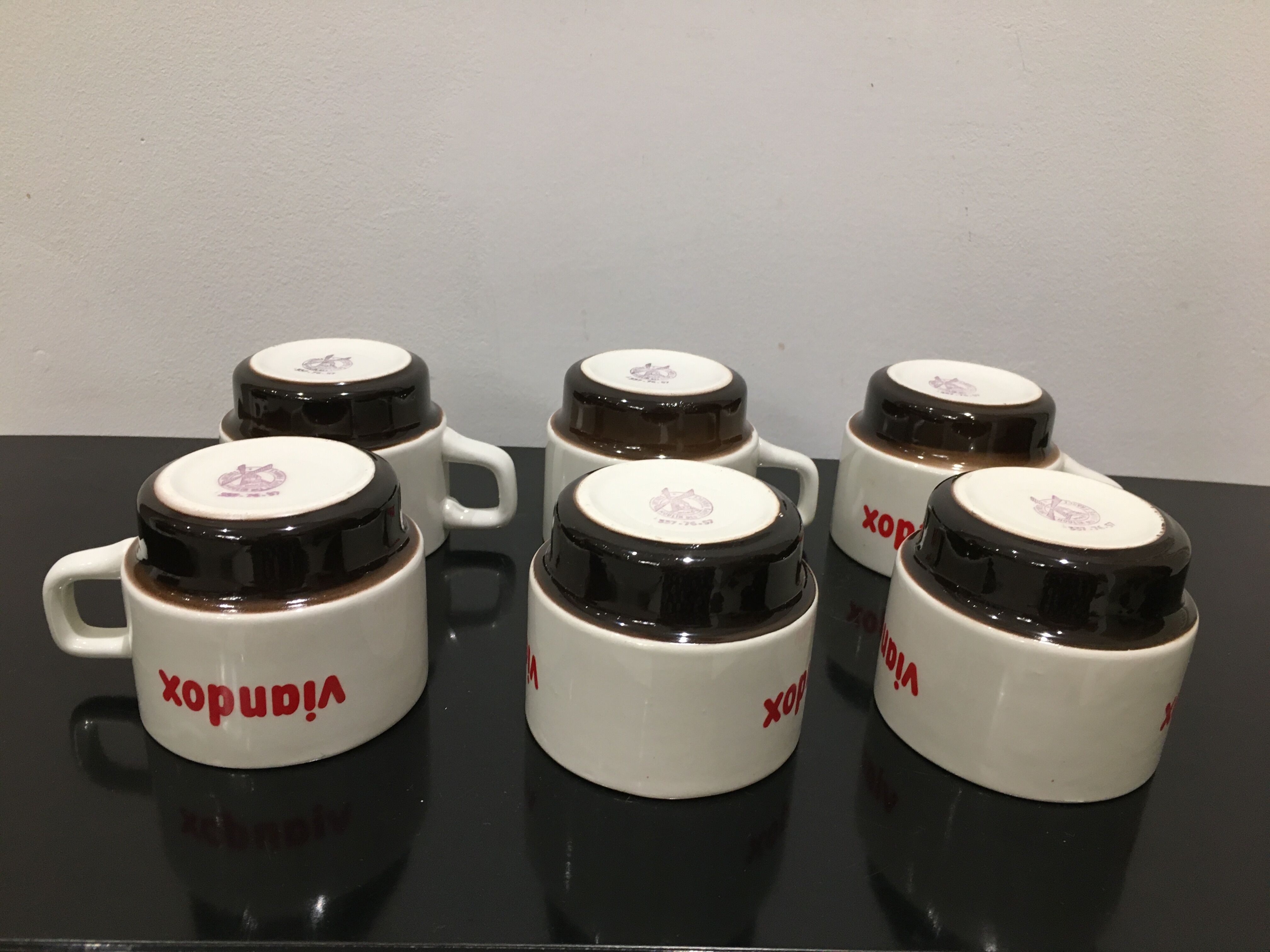 6 cups Viandox