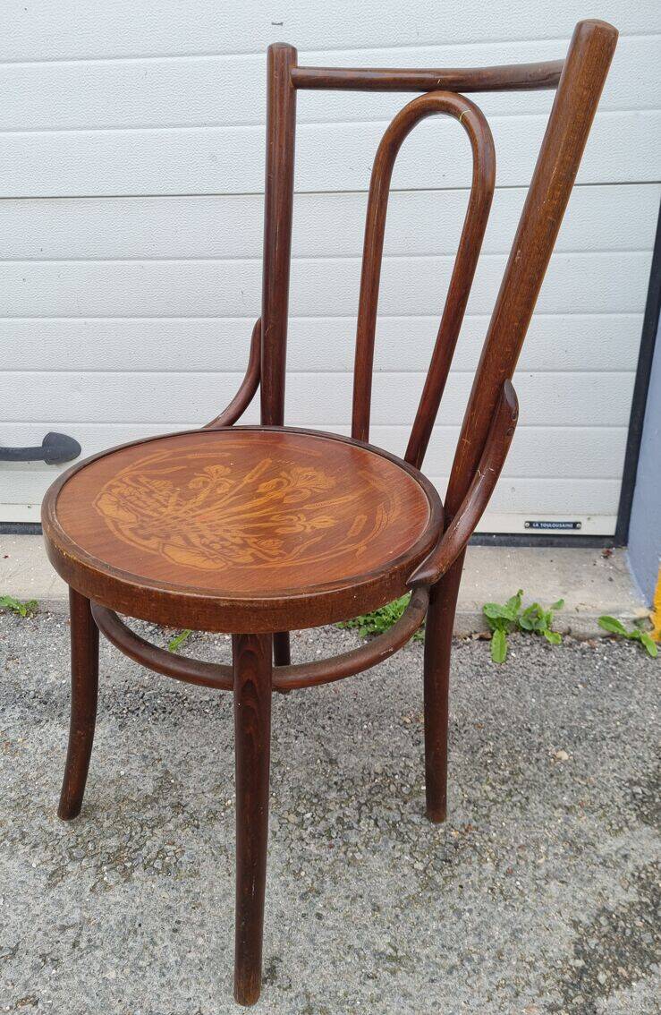 Khon chair no. 18 from 1880