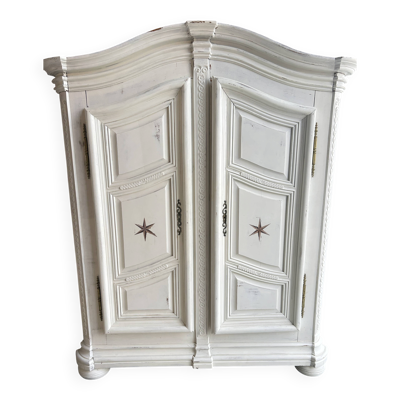 Armoire 2 portes peintes , Style Louis XIV, travail régional alsacien