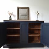 Old buffet