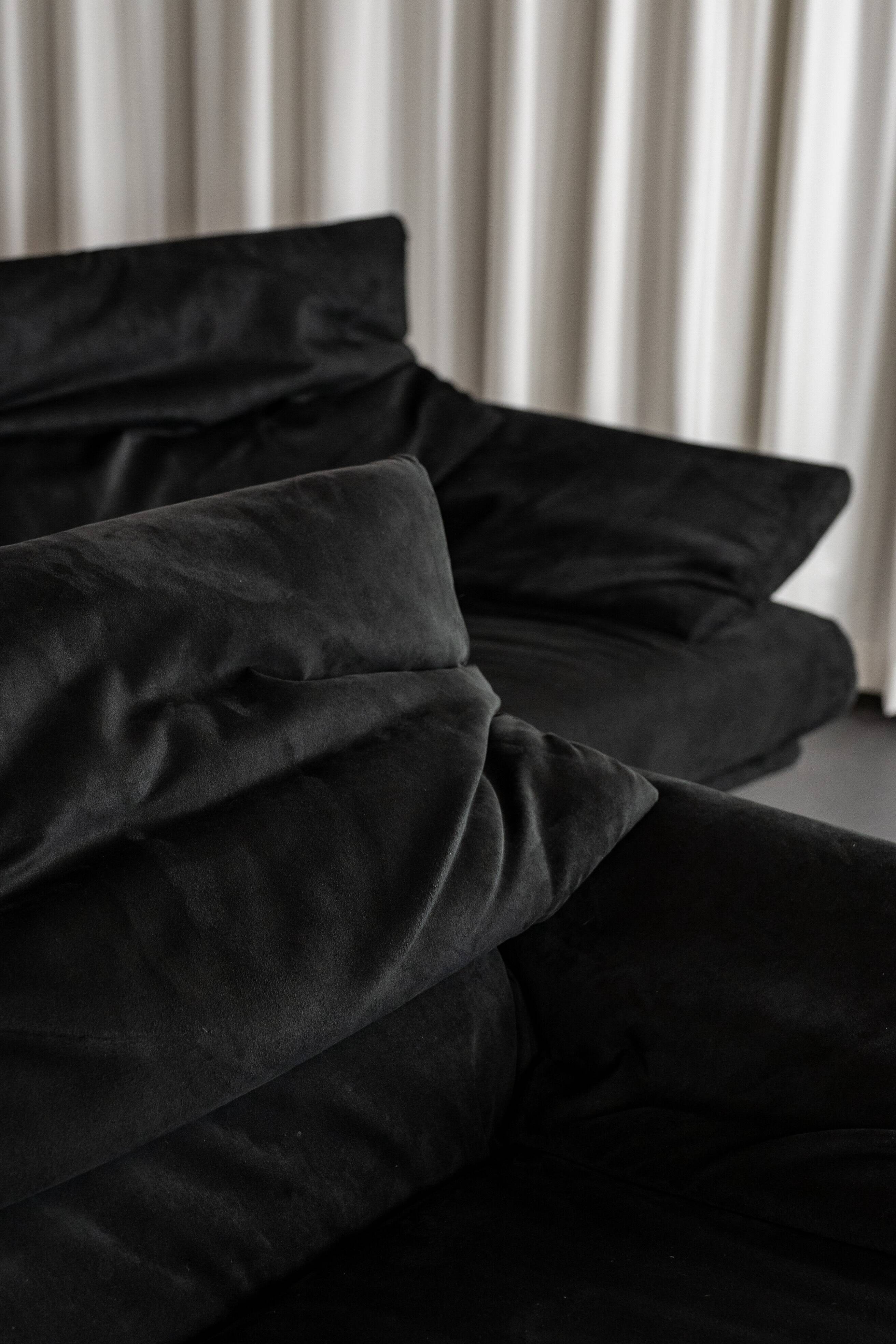 Set of two Alanda sofas by Paolo Piva for B&B Italia, Italy, 1980s