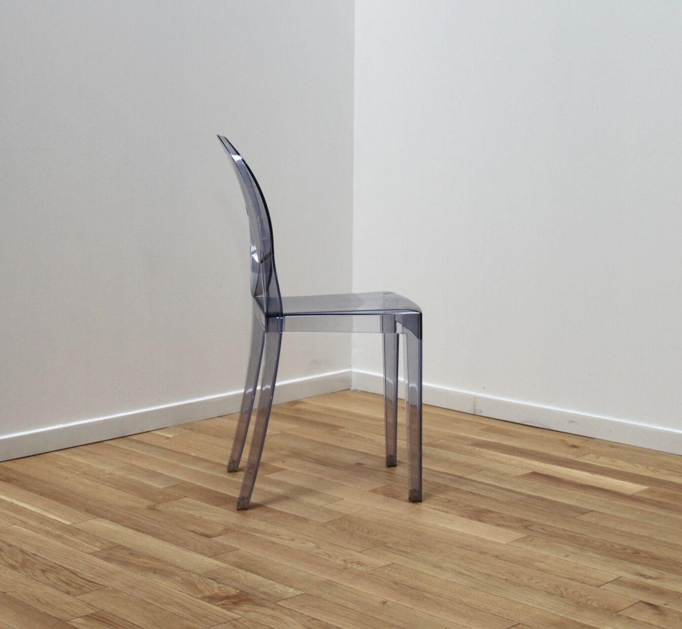 Victoria Ghost Chair, Philippe Starck, Kartell