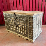 Afghanistan, XIX boat chest from the 19th century, superb original condition