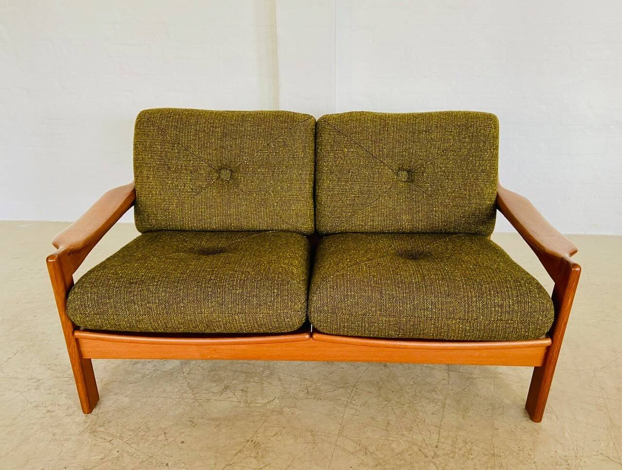 Canapé 2 personnes vintage rétro danois du milieu du siècle par Arne Wahl Iversen 1970